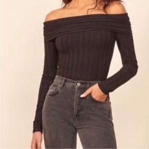 Reformation Roxi Off-Shoulder Black Ribbed Top
